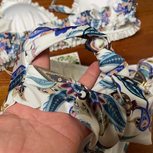 Chelsea & Violet Floral Bikini set Size XS NWT - Picture 7 of 8